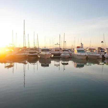 Marina 11 18